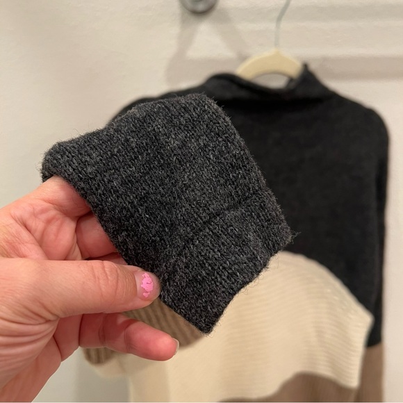 FRENCH CONNECTION Color Block Sweater - Picture 5 of 9